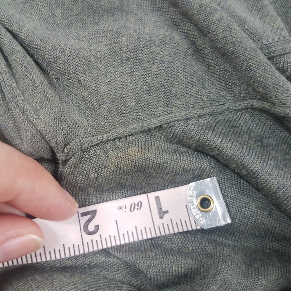 Green Tie Front White Sequin Linen/ Silk Sweater - Picture 10 of 11